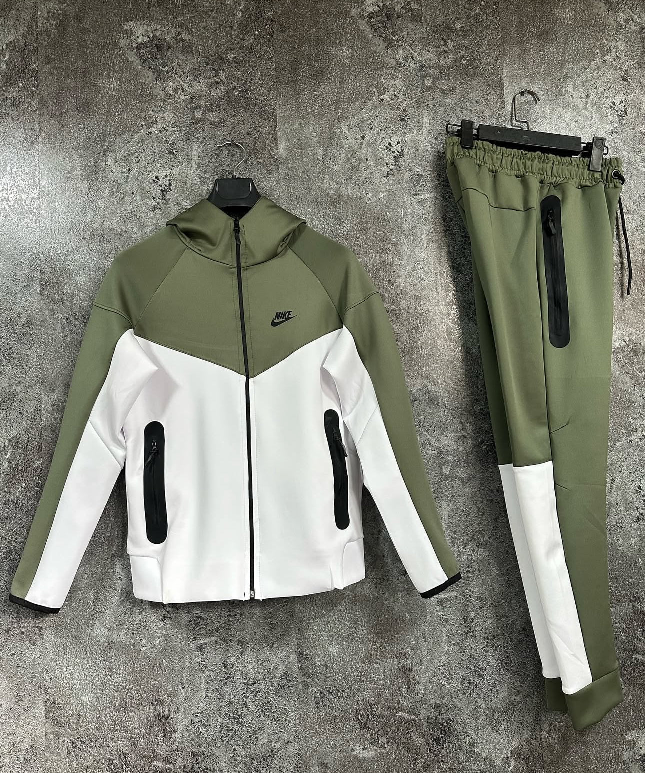 Set Nike Tech - 2025 New Khaki/White rl