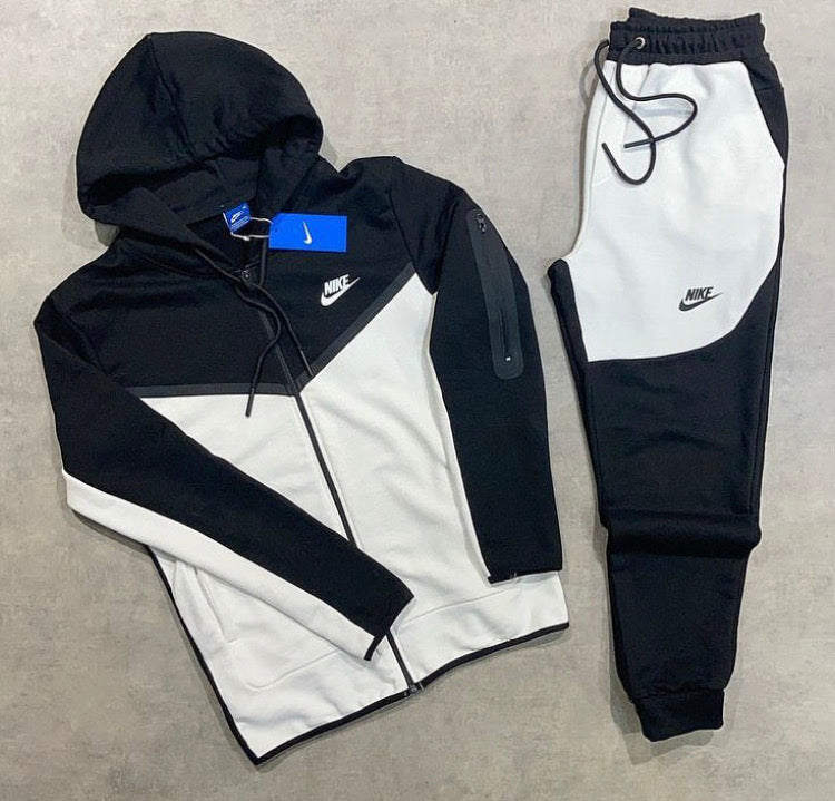 Nike Tech Lifestyle Gr-220 rl