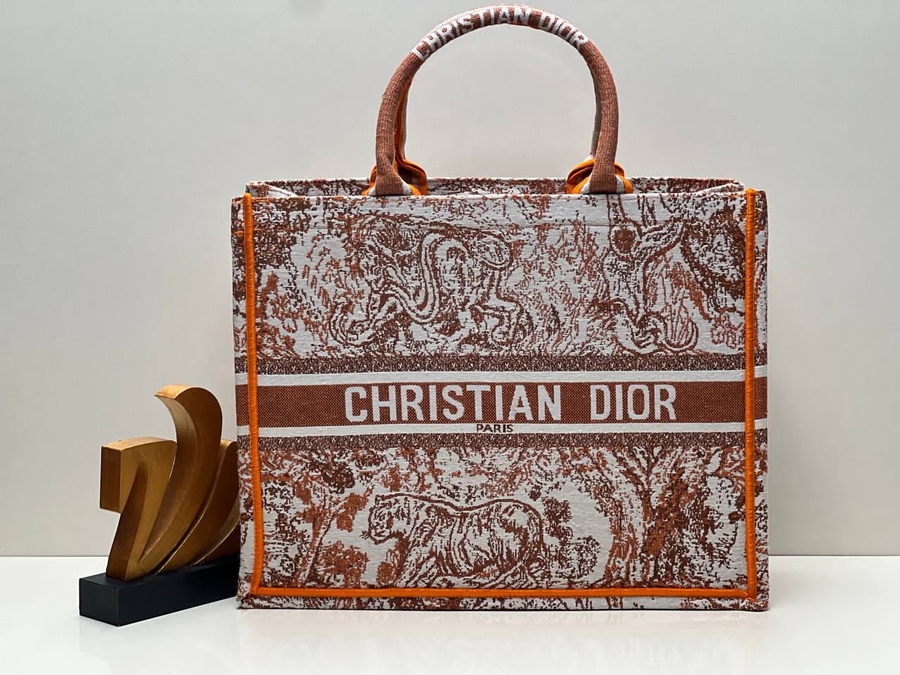 CHRISTIAN DIOR BAG -031