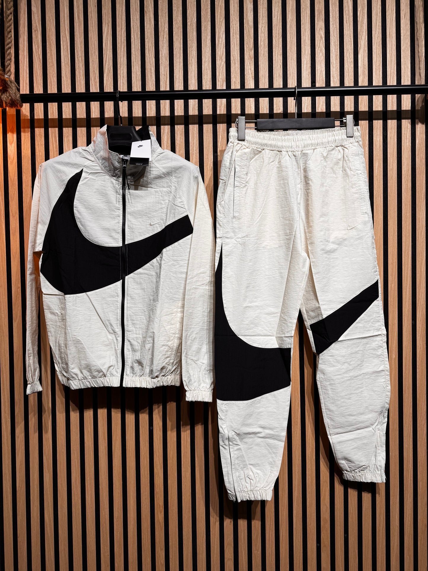 Σετ Nike - Sw02 Άσπρο Ζακέτα & Παντελόνι