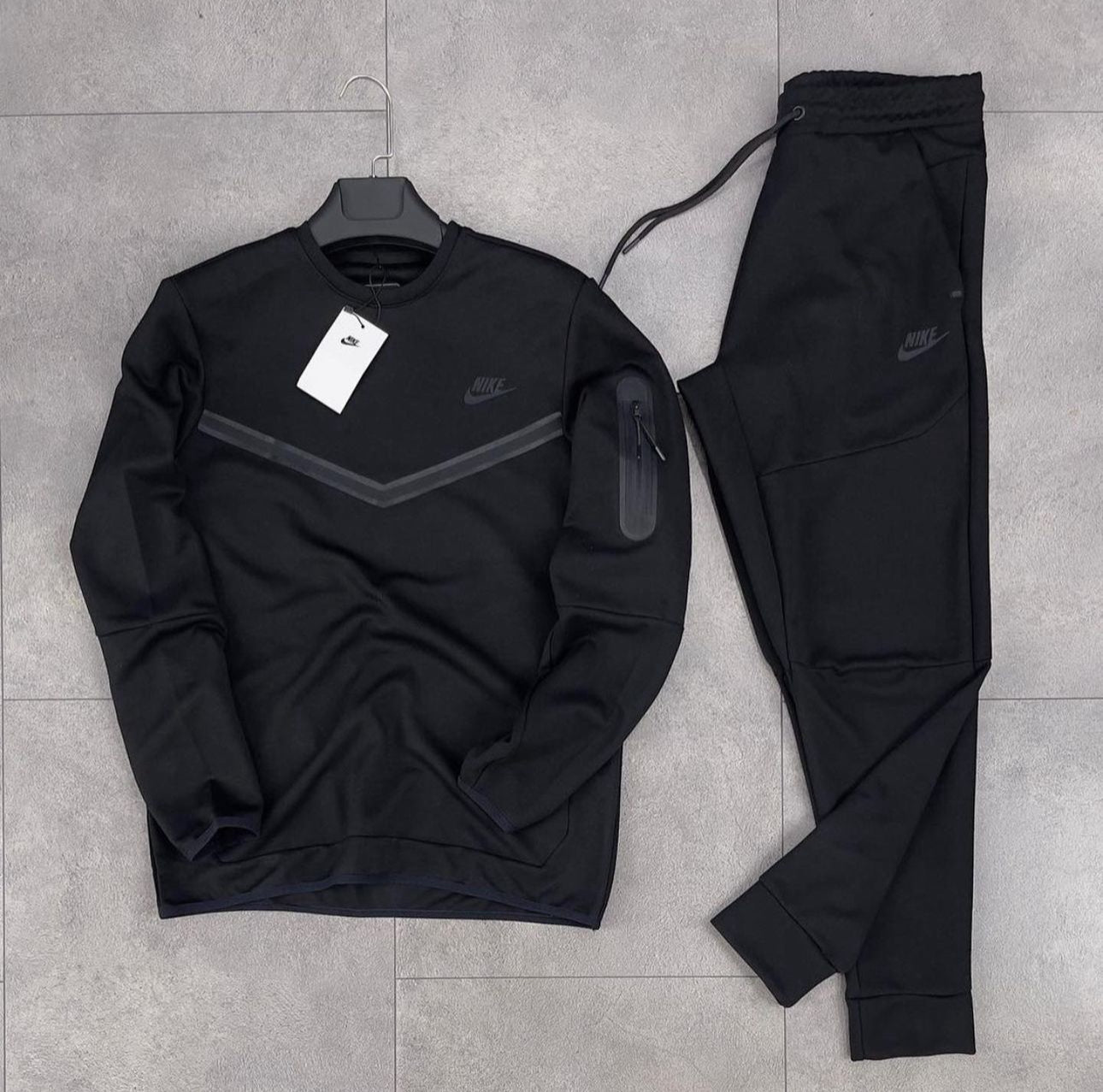 Nike Tech ensemble Gr-147 rl