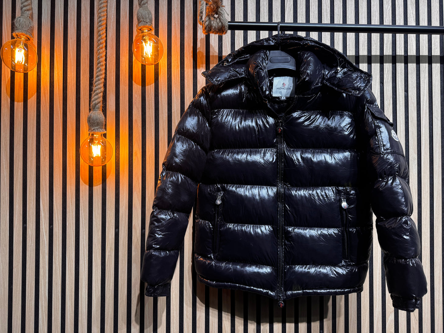 Moncler Μπουφάν - M37937