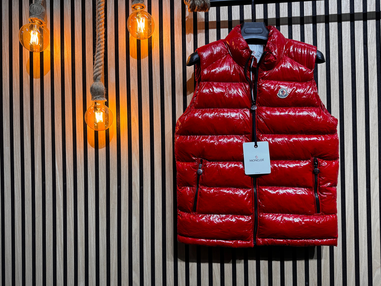Moncler - M52931