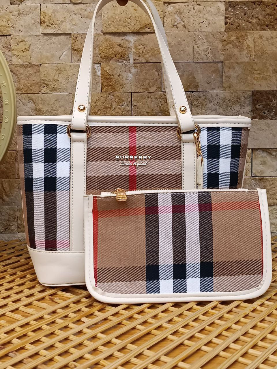 BURBERRY BAG -061