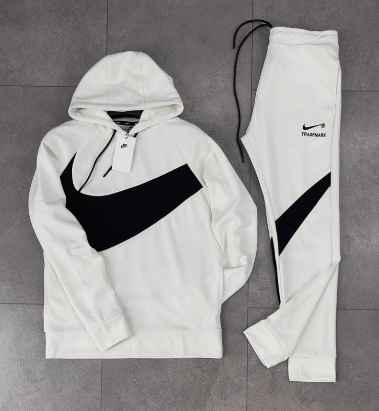 Nike Swoosh Lifestyle Gr-218 rl