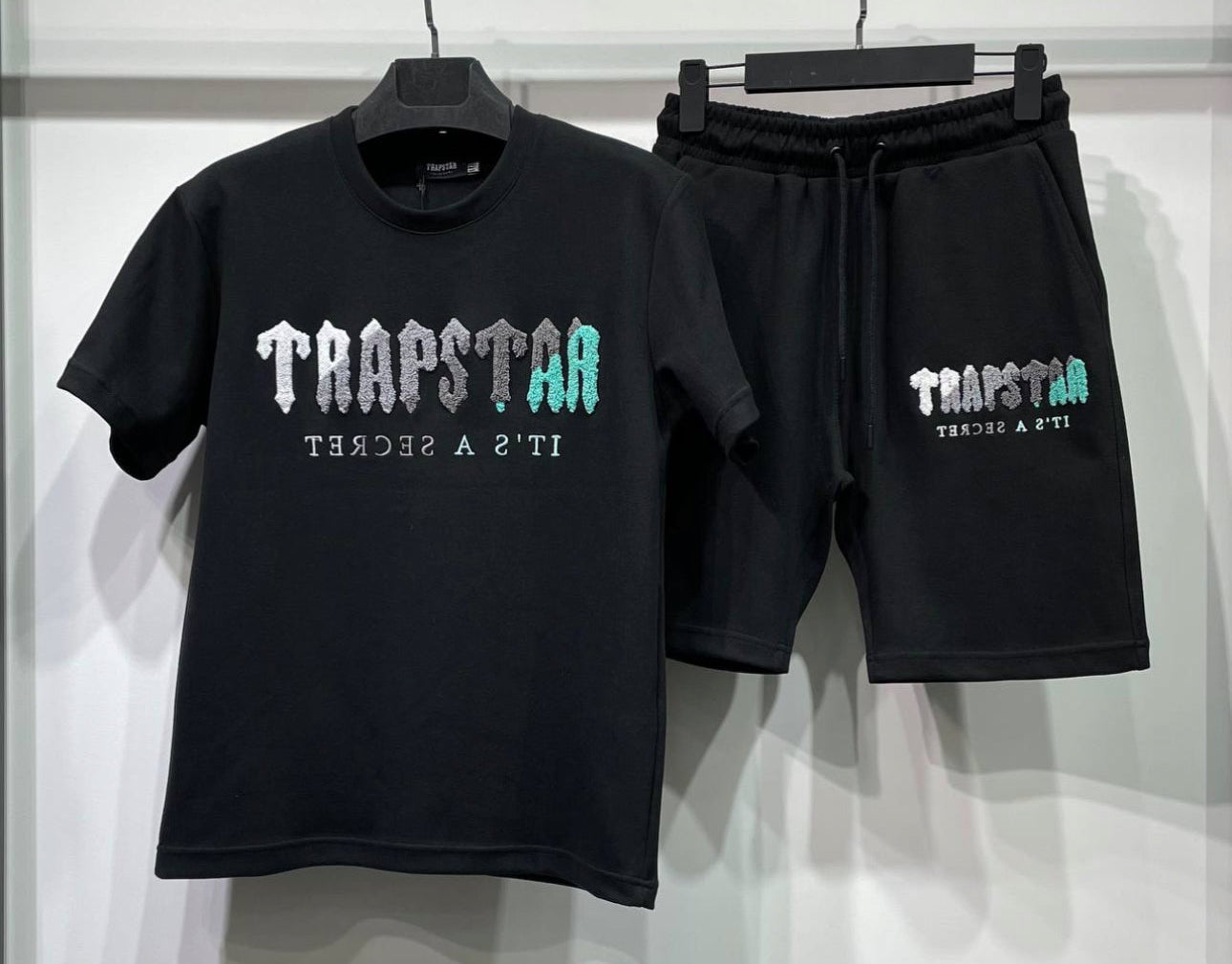 Set Trapstar code-1974