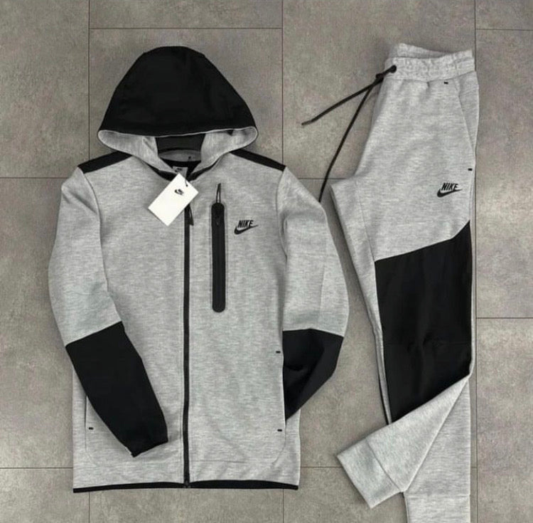 Nike Tech Fleece Lifestyle Gr-216 rl
