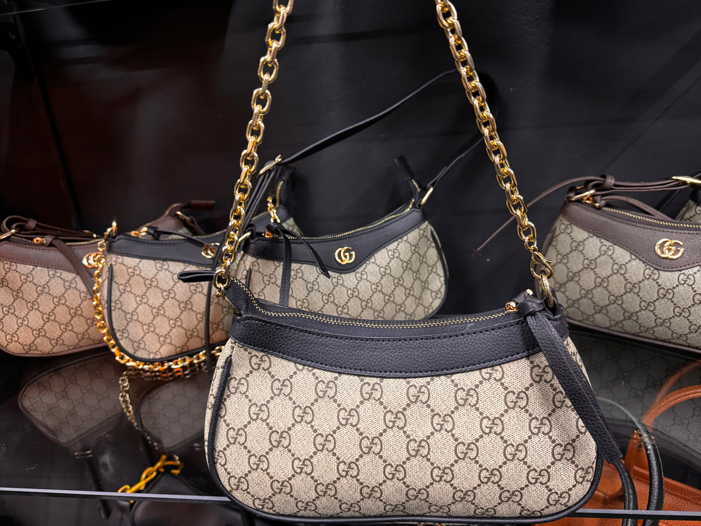 GUCCI Ophidia - Μαύρο μπεζ διακοσμημένη με ανάγλυφη δερμάτινη επένδυση με εμπριμέ επικάλυψη και καμβά GUCCI