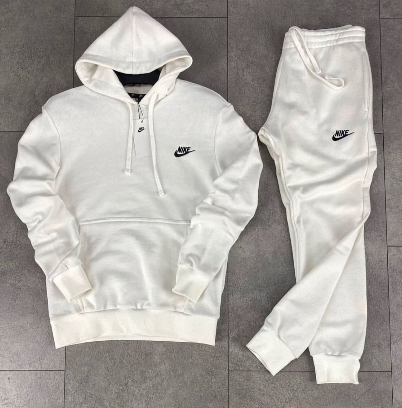 Nike Lifestyle ensemble Gr-133 rl