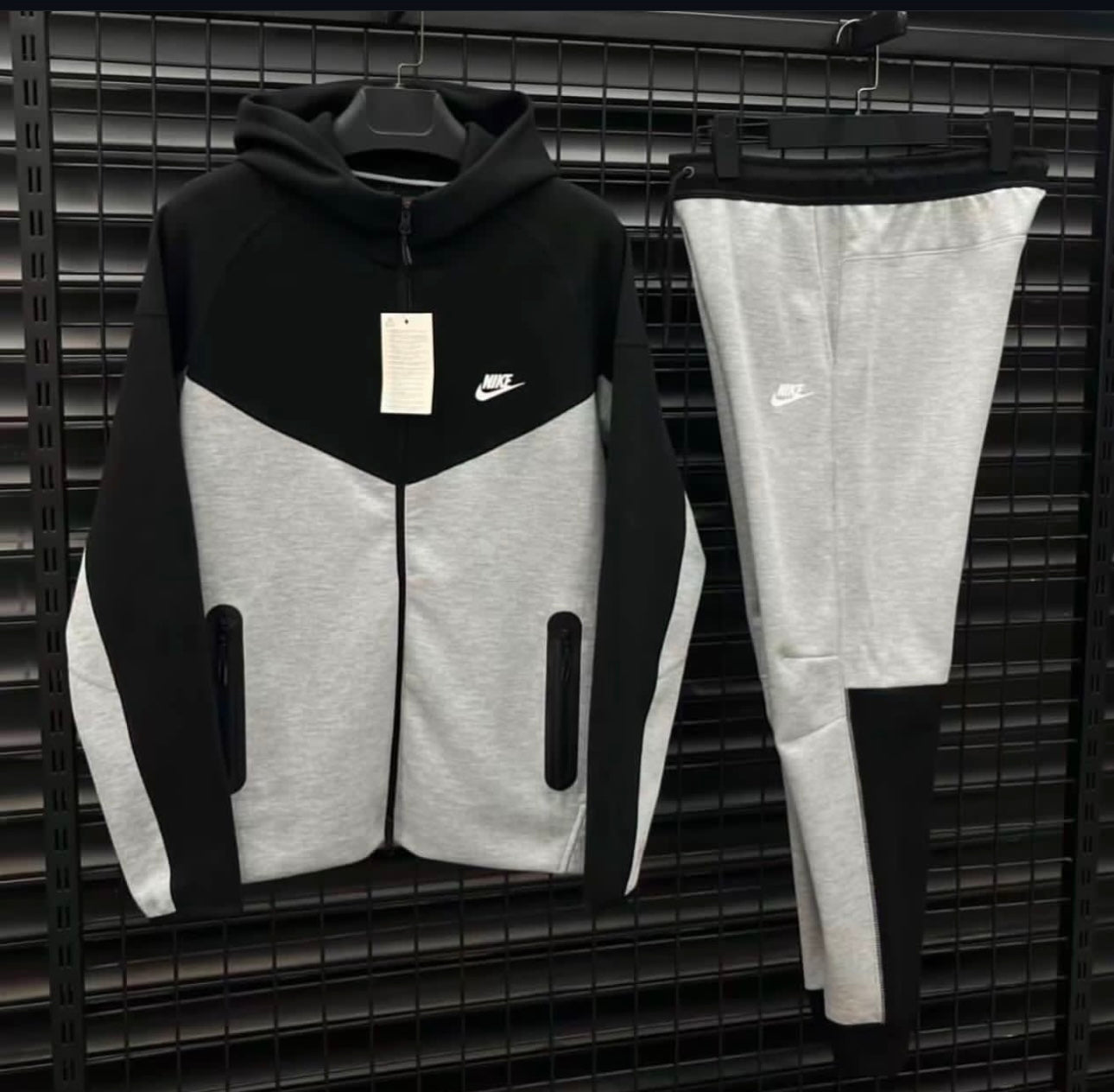 Set Nike Tech - 2025 Μαύρο & Γκρι rl
