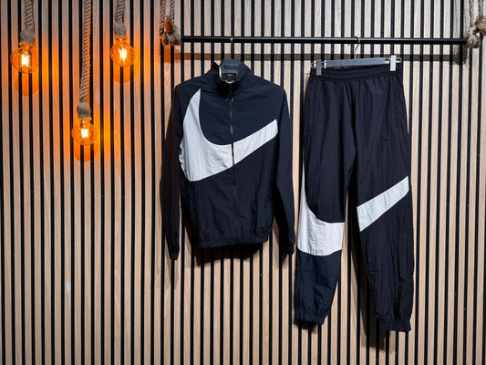 Σετ Nike - Sw01 Μαύρο Ζακέτα & Παντελόνι