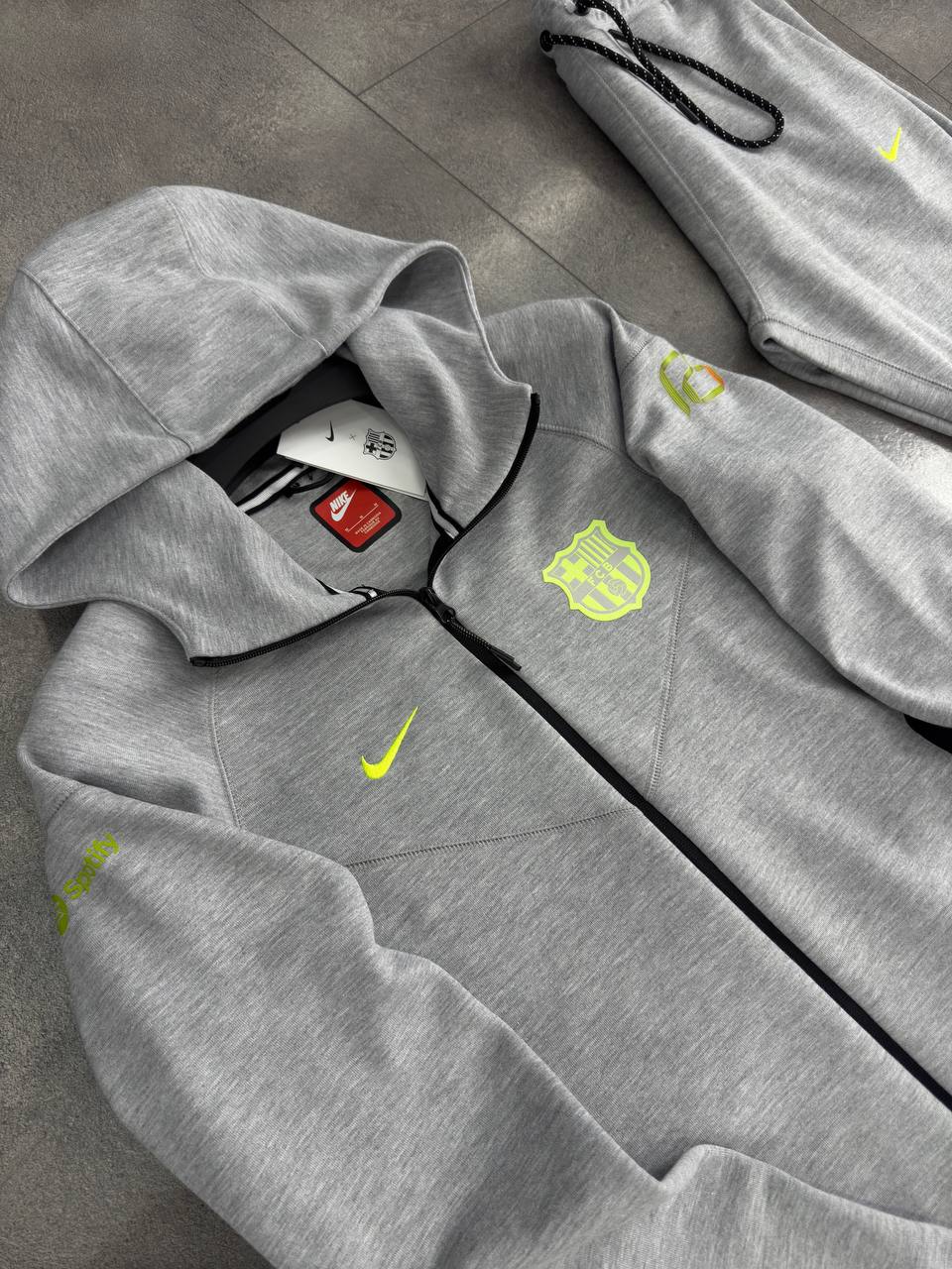 Set Nike Tech - 2025 Barcelona Γκρι rl