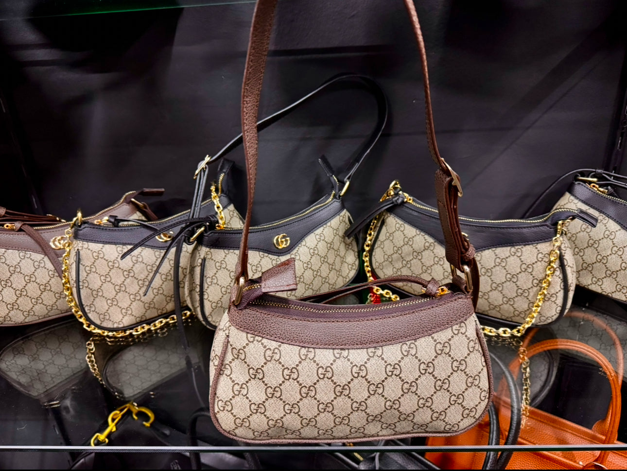 GUCCI Ophidia - Καφέ μπεζ διακοσμημένη με ανάγλυφη δερμάτινη επένδυση με εμπριμέ επικάλυψη και καμβά GUCCI