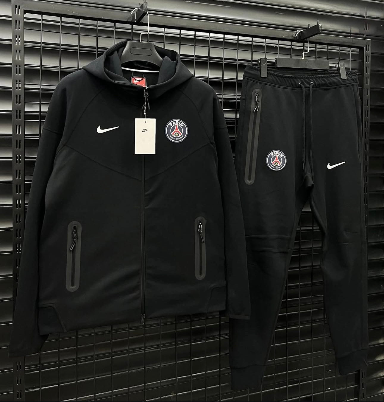 Set Nike Tech Paris - N579 rl