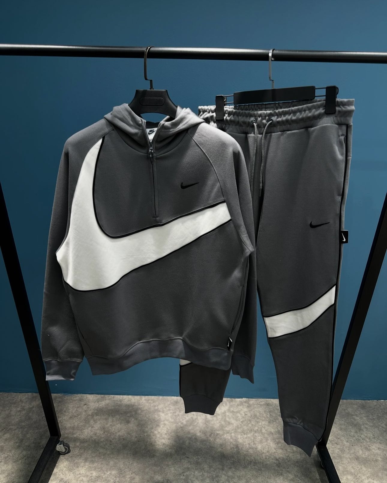 Nike Swoosh ensemble Gr-143 rl