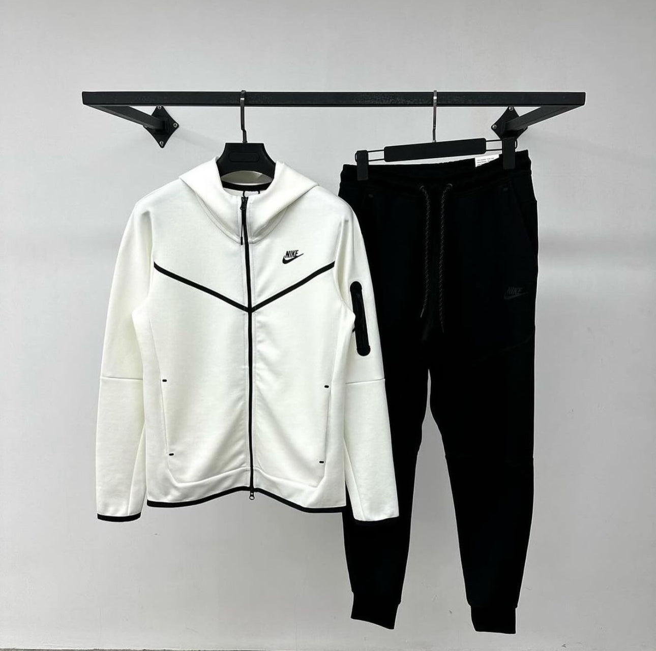 Nike Tech Fleece ensemble Gr-137 rl