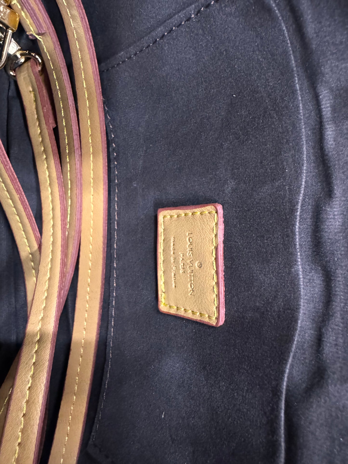 Louis Vuitton - Τσάντα ώμου καφέ LV