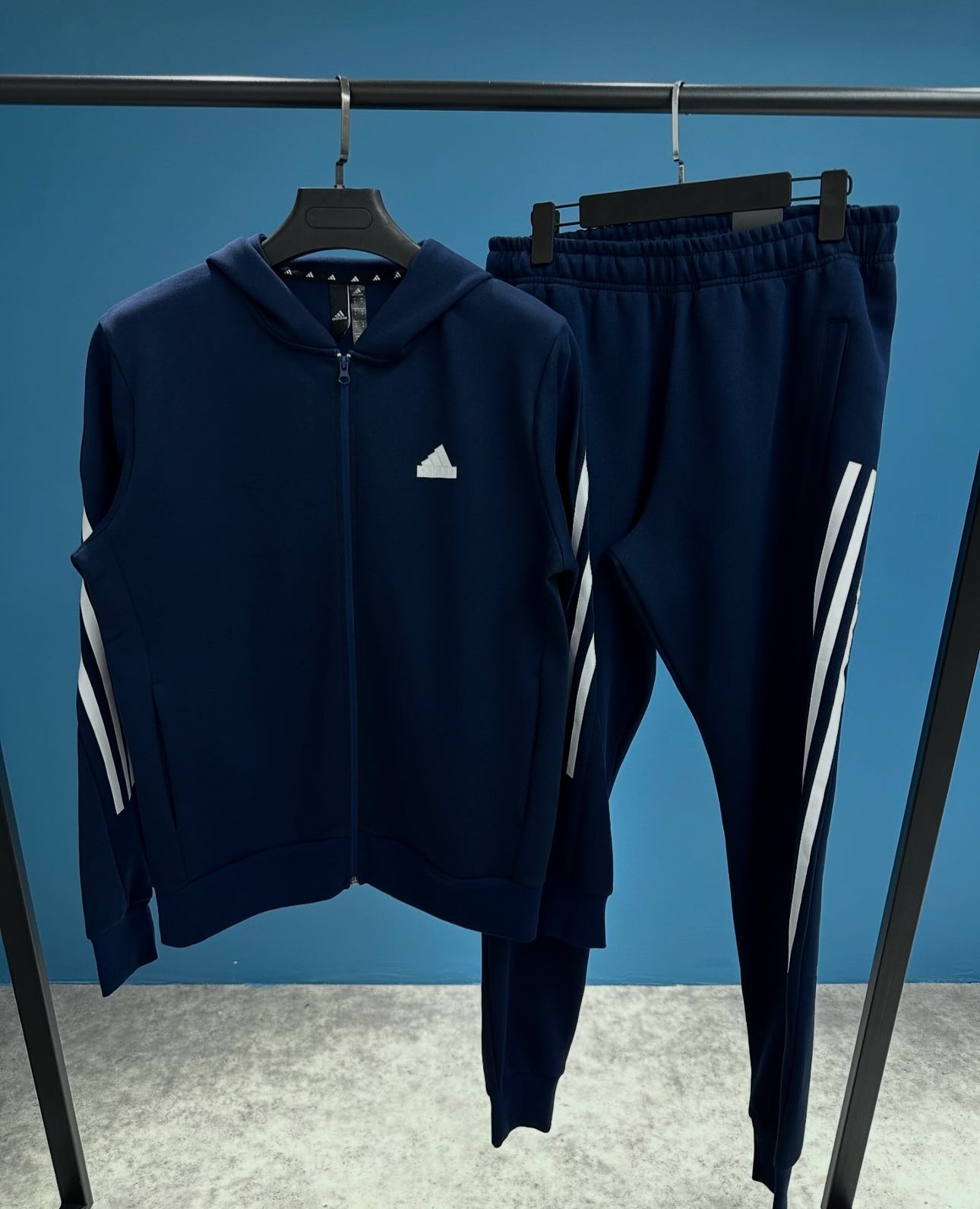 Set Adidas Essentials 3-Stripes dark blue K25 rl