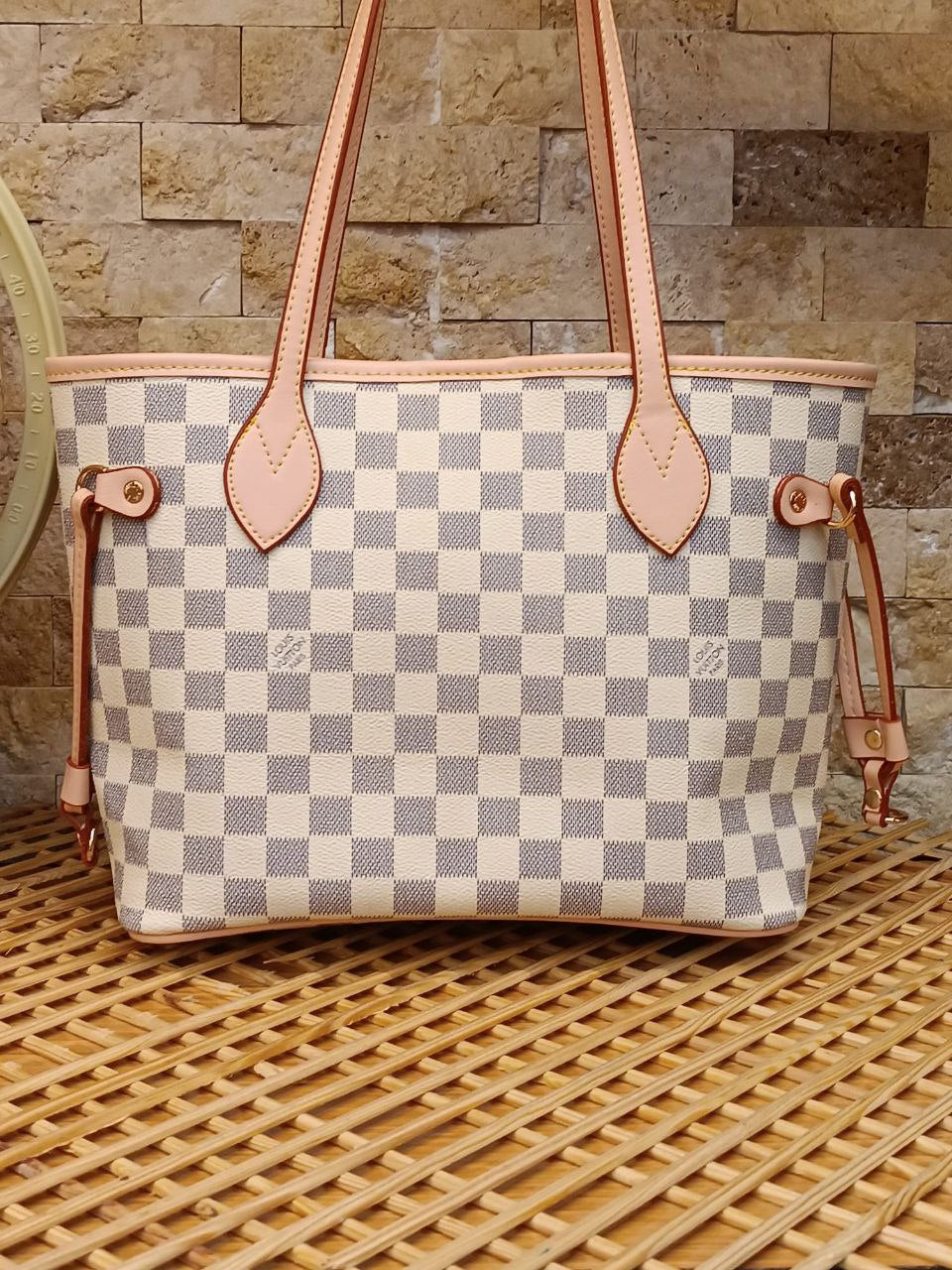 LUIS VUITTON BAG - 055