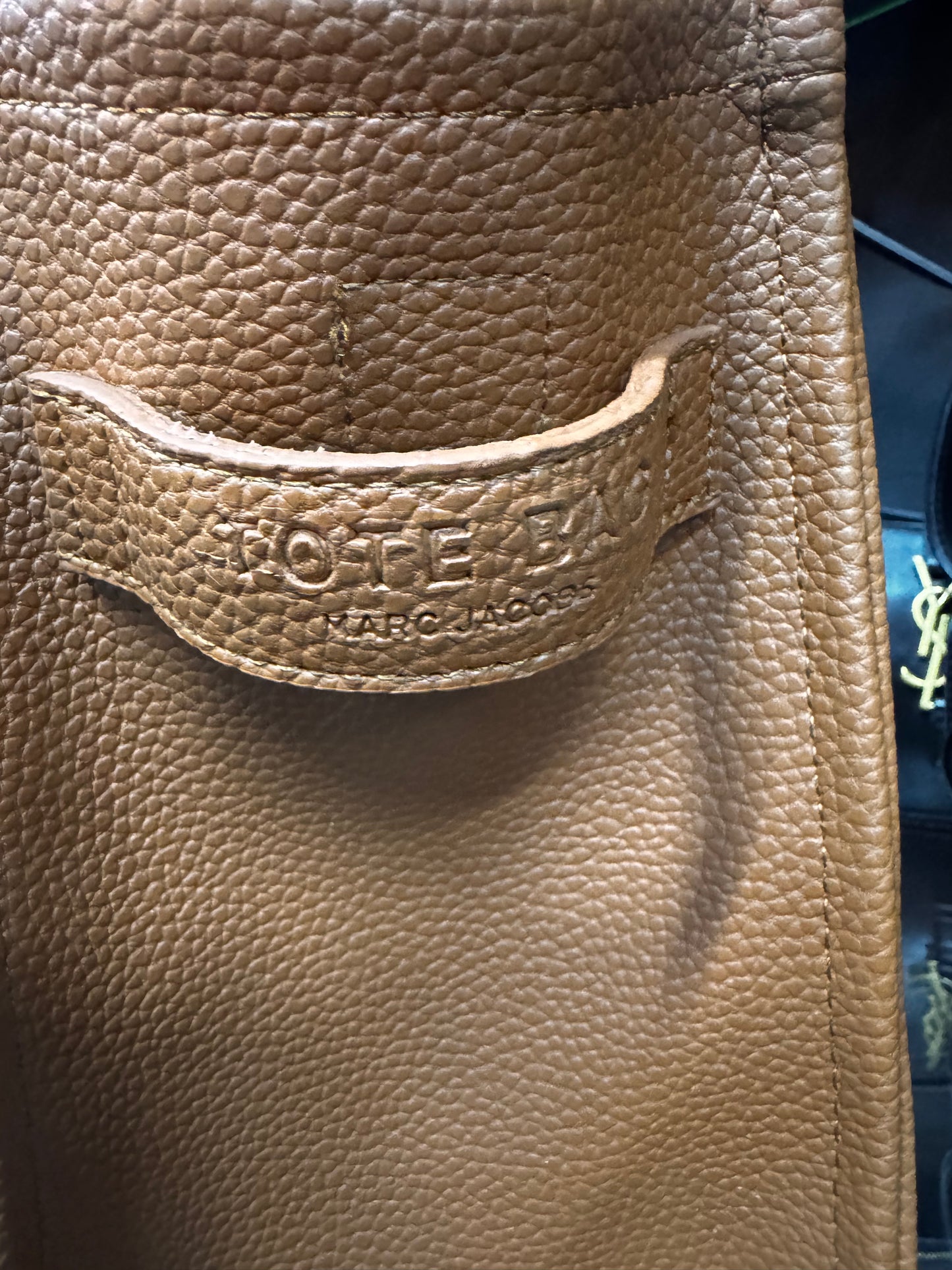 Marc Jacobs - The Large Tote bag coffee