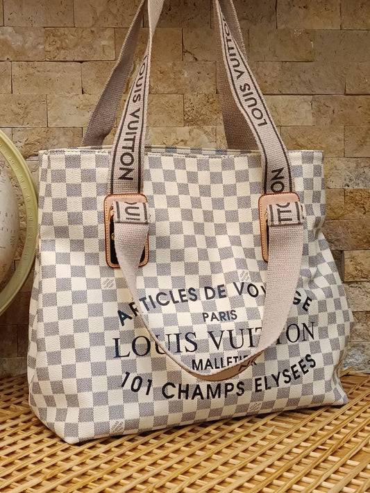 LUIS VUITTON BAG -079