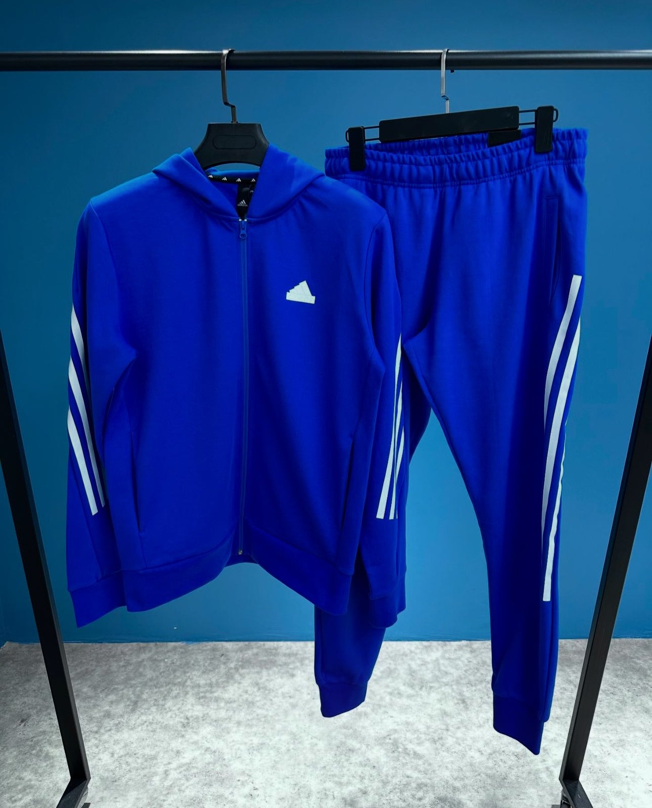 Set Adidas Essentials 3-Stripes blue K25 rl