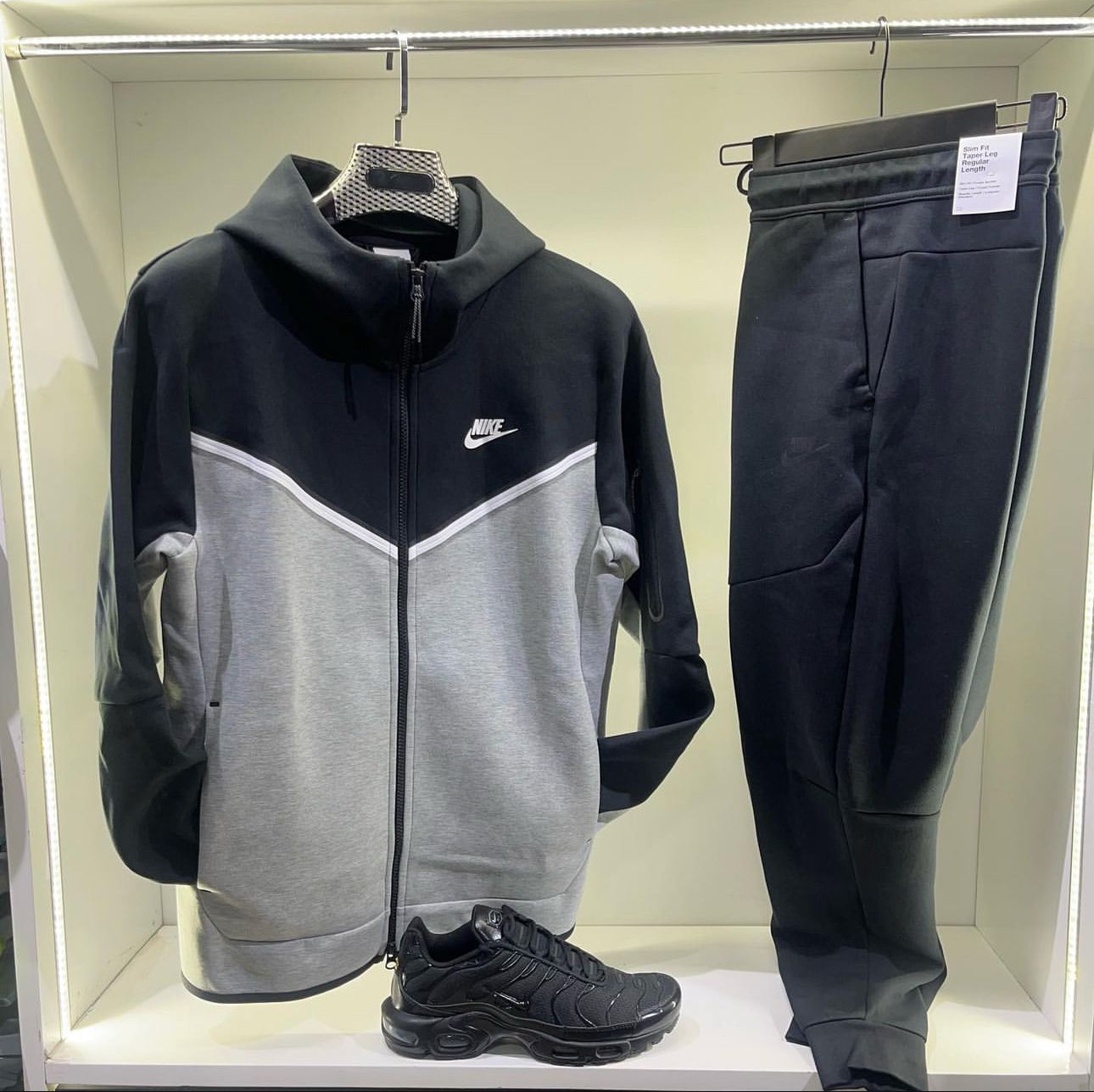 Nike Tech Fleece Gr-126 rl
