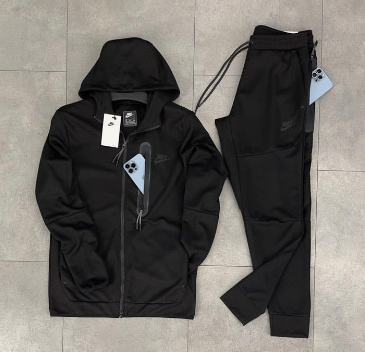 Nike Tech Fleece Lifestyle Gr-215 rl